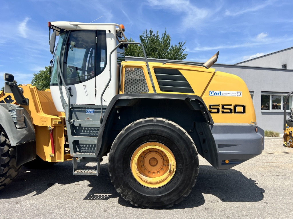 Liebherr L 550 (111617) - Cargadora de ruedas: foto 2 Liebherr L 550 (111617) - Cargadora de ruedas: foto 2