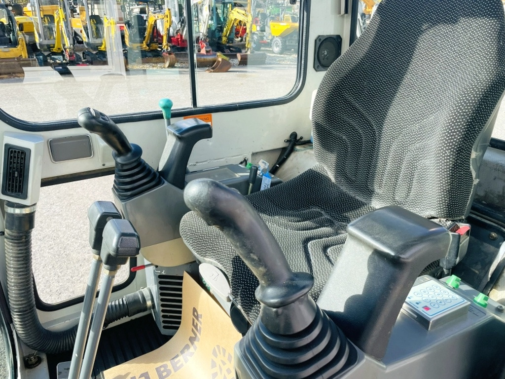 Takeuchi TB219 (4096) - Otros maquinaria: foto 5 Takeuchi TB219 (4096) - Otros maquinaria: foto 5