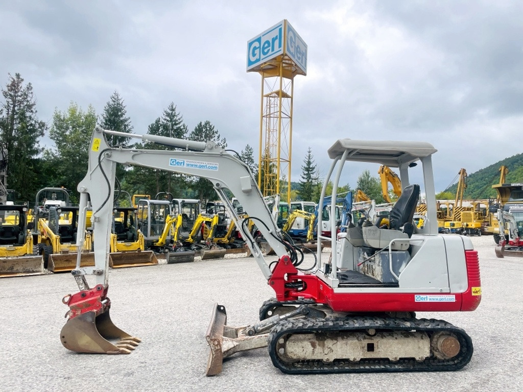 Takeuchi TB135 (4056) - Miniexcavadora: foto 1 Takeuchi TB135 (4056) - Miniexcavadora: foto 1