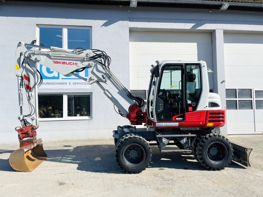 Takeuchi TB295W (3964) - Excavadora de ruedas: foto 3 Takeuchi TB295W (3964) - Excavadora de ruedas: foto 3