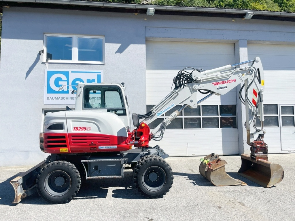 Takeuchi TB295W (4045) - Excavadora de ruedas: foto 2 Takeuchi TB295W (4045) - Excavadora de ruedas: foto 2