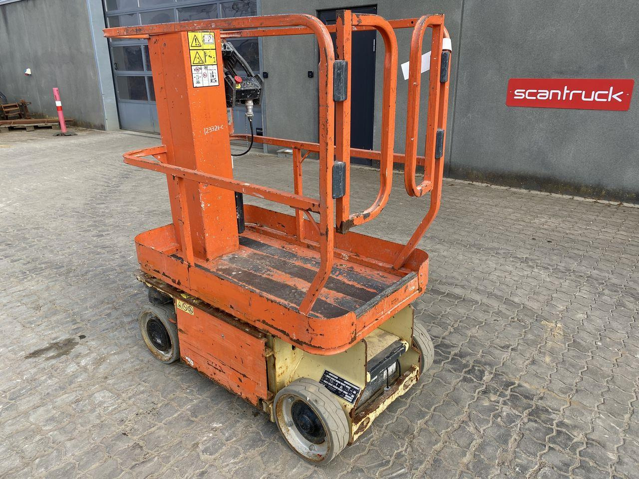 JLG 1230ES - Plataforma de mástil vertical: foto 2 JLG 1230ES - Plataforma de mástil vertical: foto 2