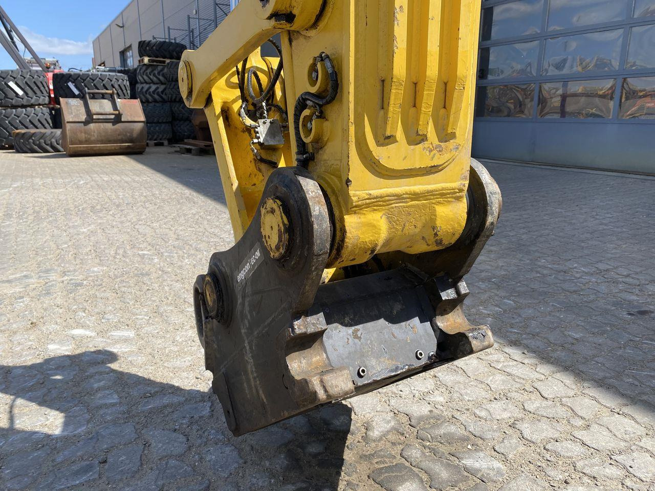 Excavadora de cadenas Komatsu PC210LC-11: foto 11