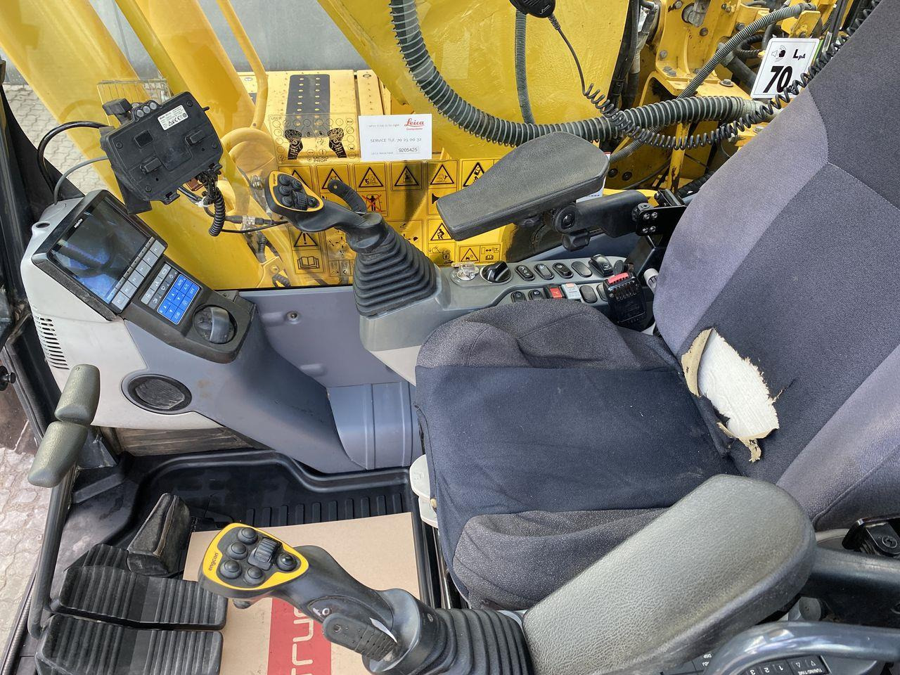 Komatsu PC240LC-11 - Excavadora de cadenas: foto 3 Komatsu PC240LC-11 - Excavadora de cadenas: foto 3