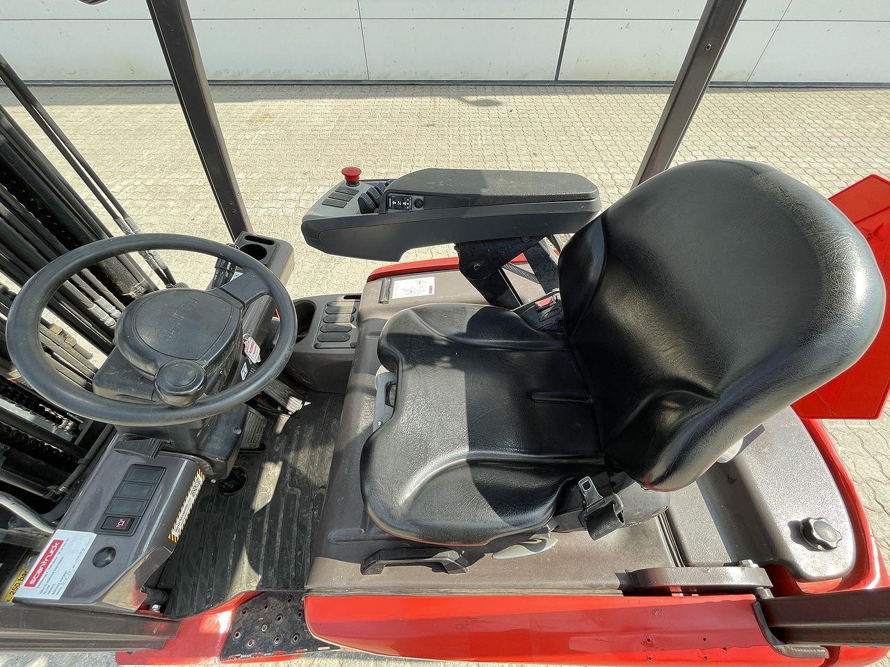 Manitou ME318 - Carretilla elevadora eléctrica: foto 3 Manitou ME318 - Carretilla elevadora eléctrica: foto 3