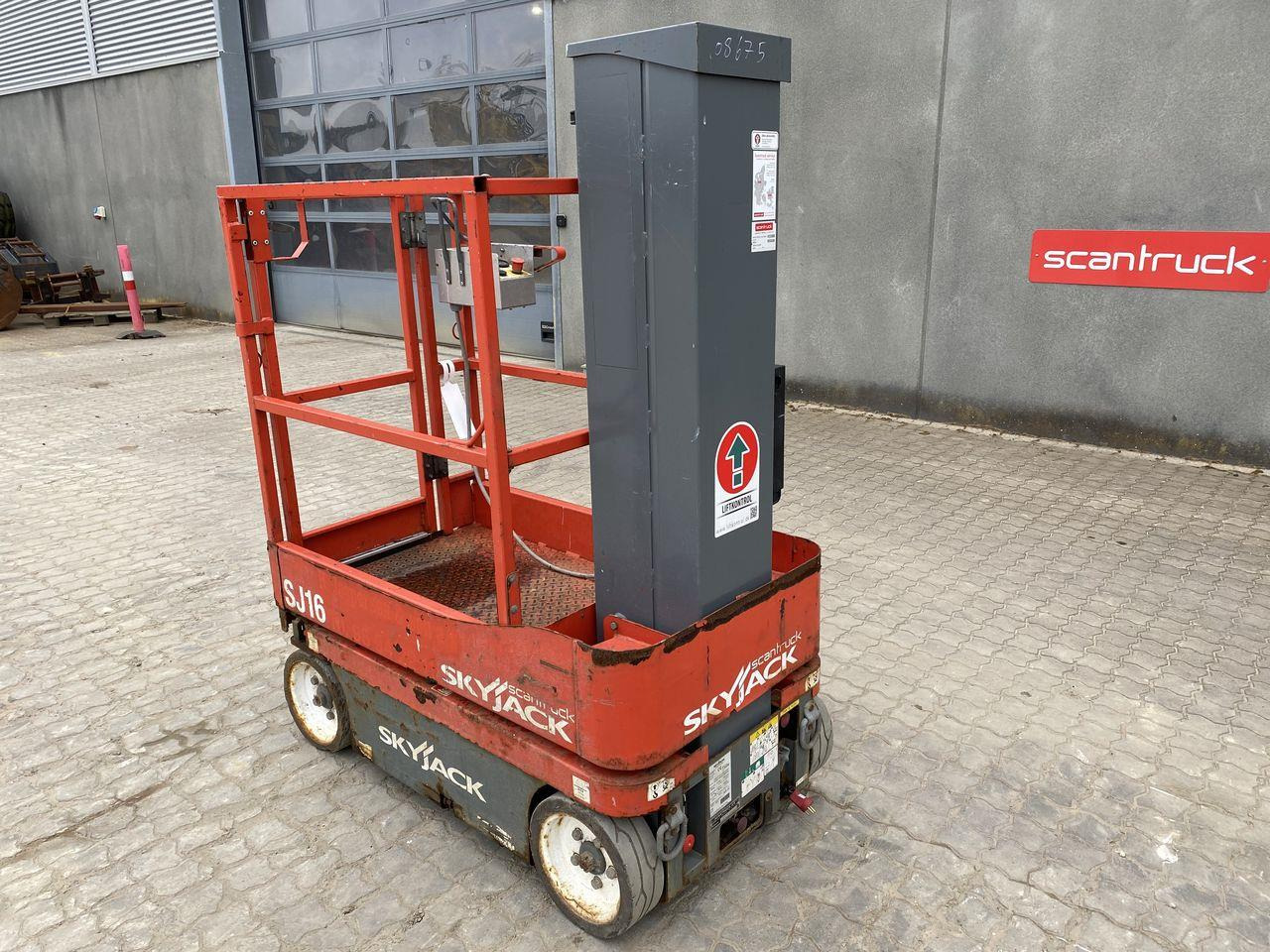 Skyjack SJ16 - Plataforma de mástil vertical: foto 2 Skyjack SJ16 - Plataforma de mástil vertical: foto 2