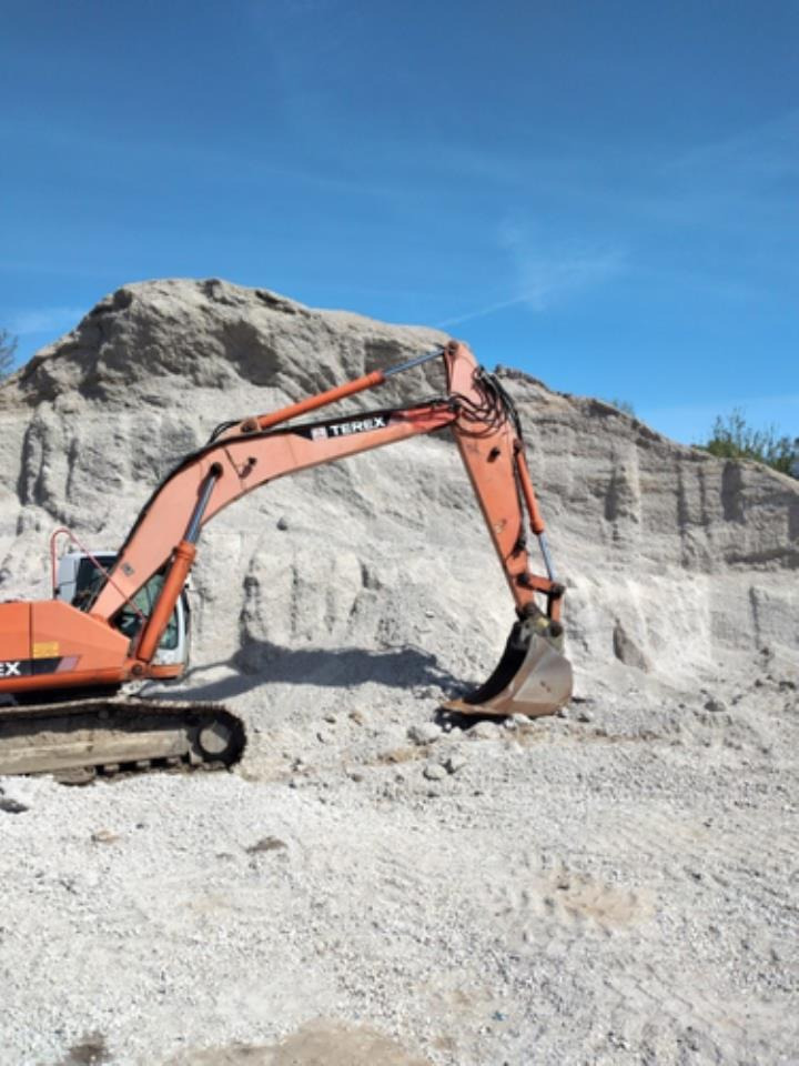 Terex TC240LC - Excavadora de cadenas: foto 4 Terex TC240LC - Excavadora de cadenas: foto 4