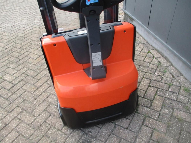 Toyota SWE 100 - Apilador: foto 4 Toyota SWE 100 - Apilador: foto 4