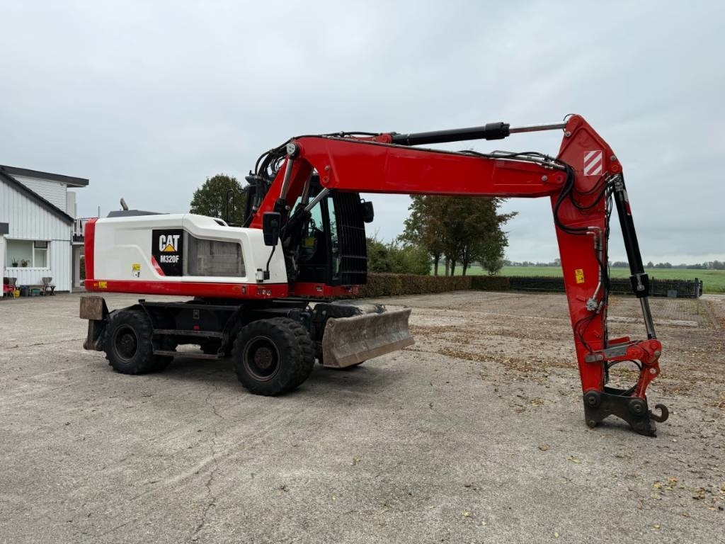 CAT M320F - Excavadora de ruedas: foto 2 CAT M320F - Excavadora de ruedas: foto 2