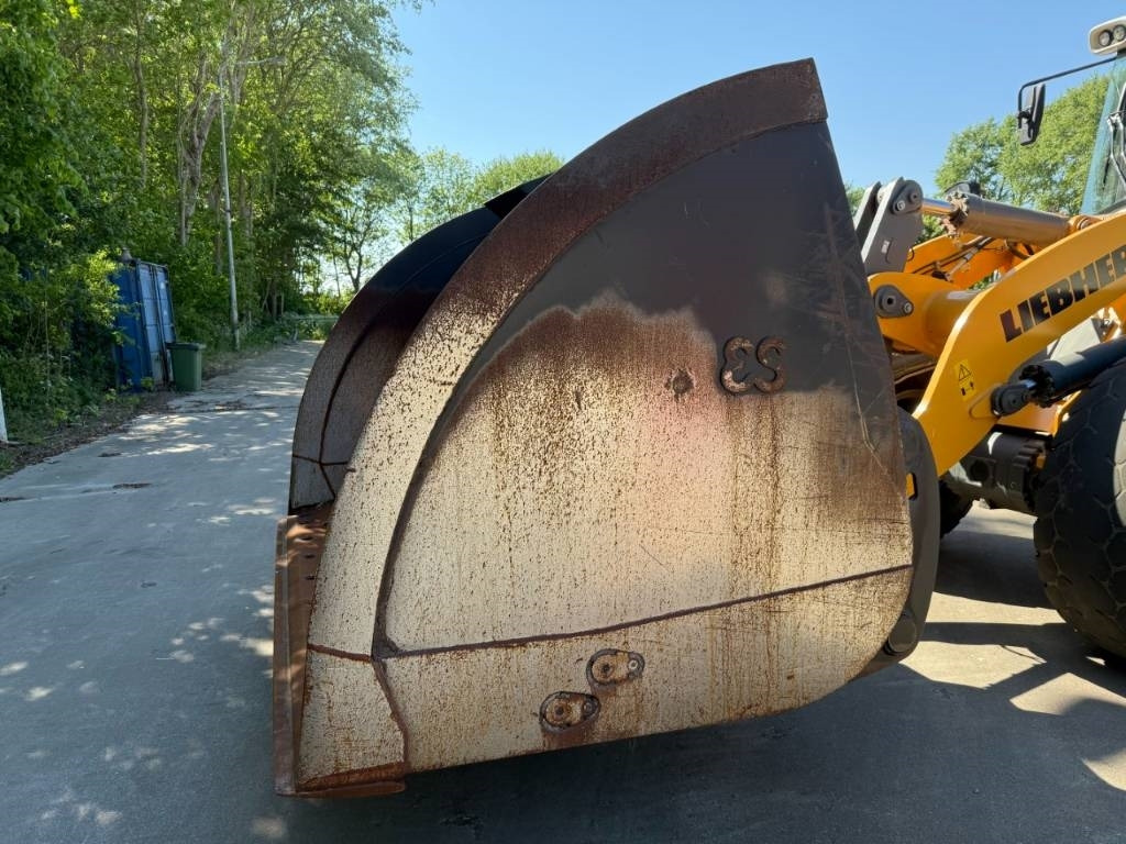 Eurosteel Hoogkiepbak - Cazo para Maquinaria de construcción: foto 3 Eurosteel Hoogkiepbak - Cazo para Maquinaria de construcción: foto 3