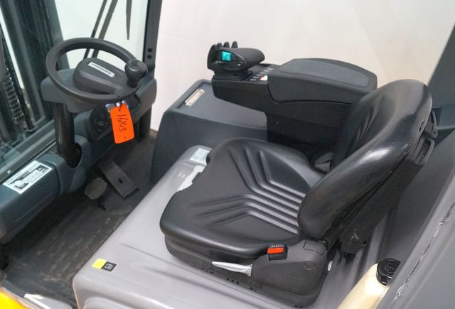 Jungheinrich EFG320 - Carretilla elevadora eléctrica: foto 4 Jungheinrich EFG320 - Carretilla elevadora eléctrica: foto 4