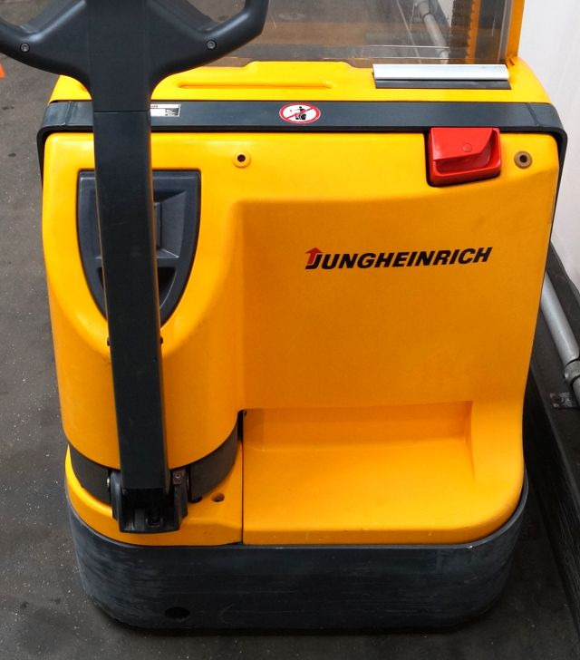 Jungheinrich EJC10 - Apilador: foto 3 Jungheinrich EJC10 - Apilador: foto 3