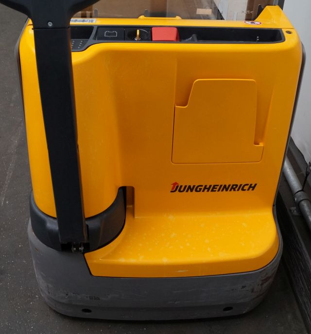 Jungheinrich EJC112 - Apilador: foto 3 Jungheinrich EJC112 - Apilador: foto 3