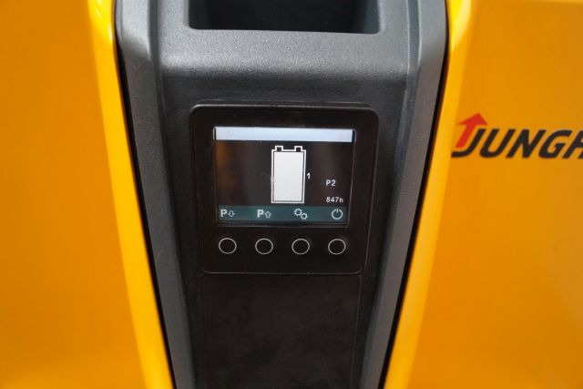 Jungheinrich EJD118 - Apilador: foto 4 Jungheinrich EJD118 - Apilador: foto 4