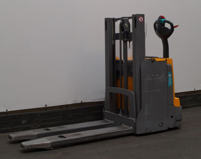 Jungheinrich EJD118 - Apilador: foto 1 Jungheinrich EJD118 - Apilador: foto 1