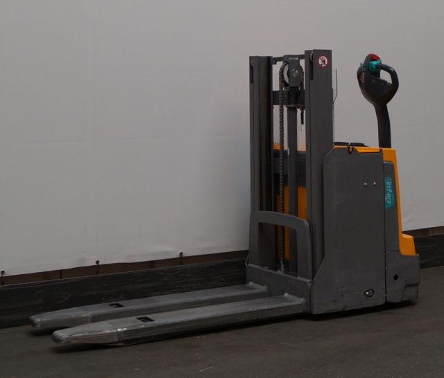 Jungheinrich EJD118 - Apilador: foto 1 Jungheinrich EJD118 - Apilador: foto 1