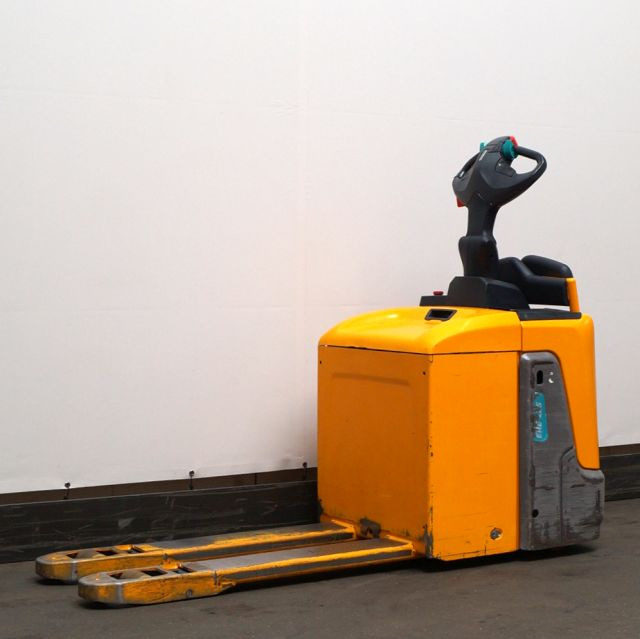 Jungheinrich ERE125 - Transpaleta: foto 1 Jungheinrich ERE125 - Transpaleta: foto 1