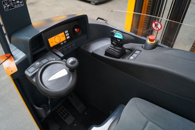 Jungheinrich ETV214 - Retráctil: foto 3 Jungheinrich ETV214 - Retráctil: foto 3