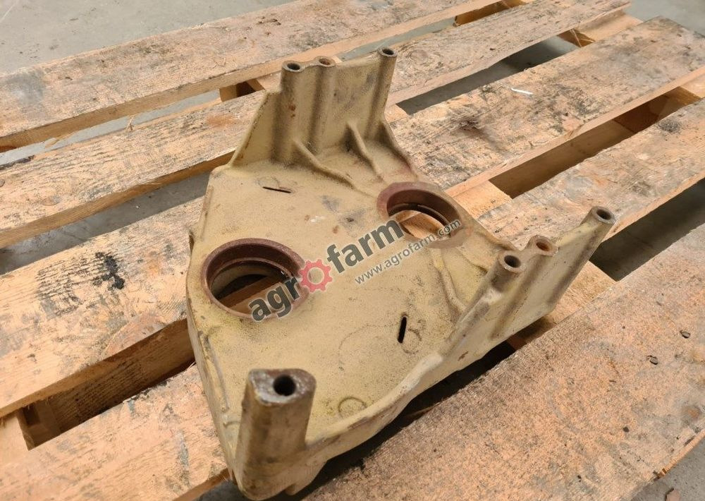 OBUDOWA PTO L76301 JOHN DEERE 6200 6400 6500 - Caja de cambios: foto 1 OBUDOWA PTO L76301 JOHN DEERE 6200 6400 6500 - Caja de cambios: foto 1