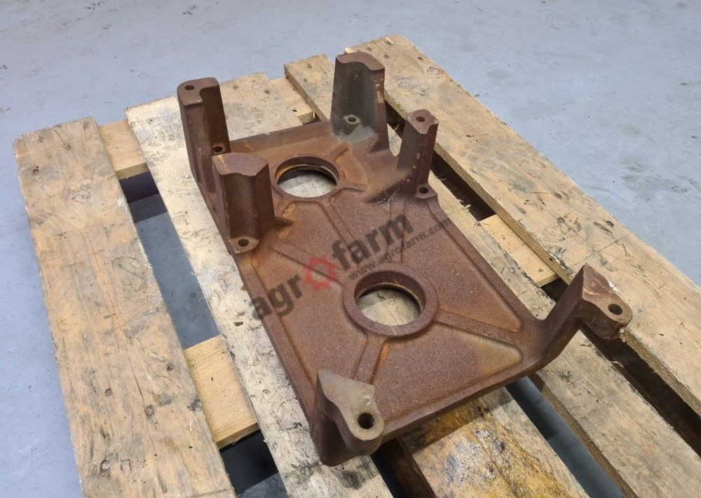 OBUDOWA PTO R196761 JOHN DEERE 7720 7820 7920 - Caja de cambios: foto 2 OBUDOWA PTO R196761 JOHN DEERE 7720 7820 7920 - Caja de cambios: foto 2