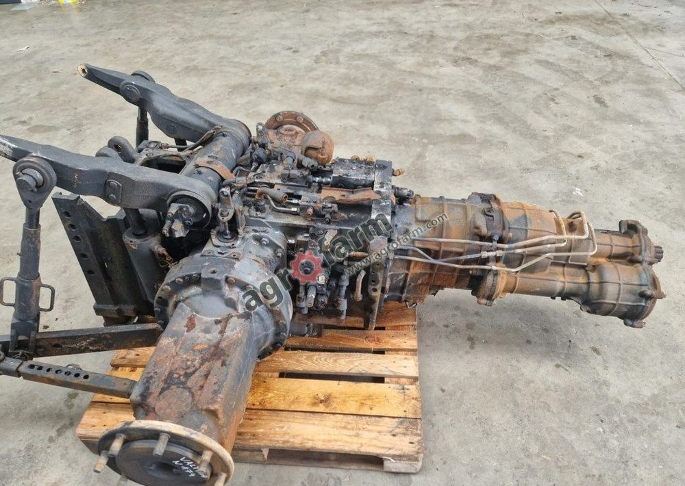 Skrzynia biegów, most tylny Valtra N174 H - Caja de cambios: foto 1 Skrzynia biegów, most tylny Valtra N174 H - Caja de cambios: foto 1