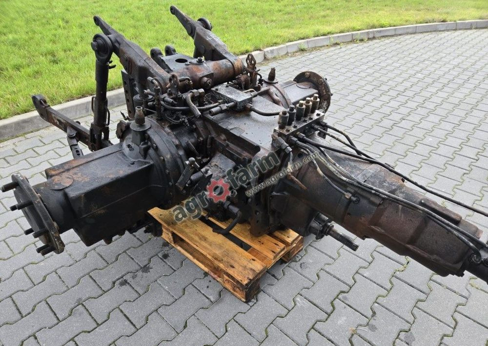 Skrzynia biegów, most tylny Valtra N91  TB07881 - Caja de cambios: foto 1 Skrzynia biegów, most tylny Valtra N91  TB07881 - Caja de cambios: foto 1