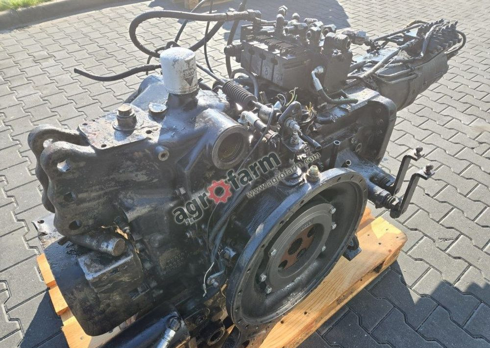 Skrzynia biegów, most tylny Valtra T171, T191 - Caja de cambios: foto 3 Skrzynia biegów, most tylny Valtra T171, T191 - Caja de cambios: foto 3