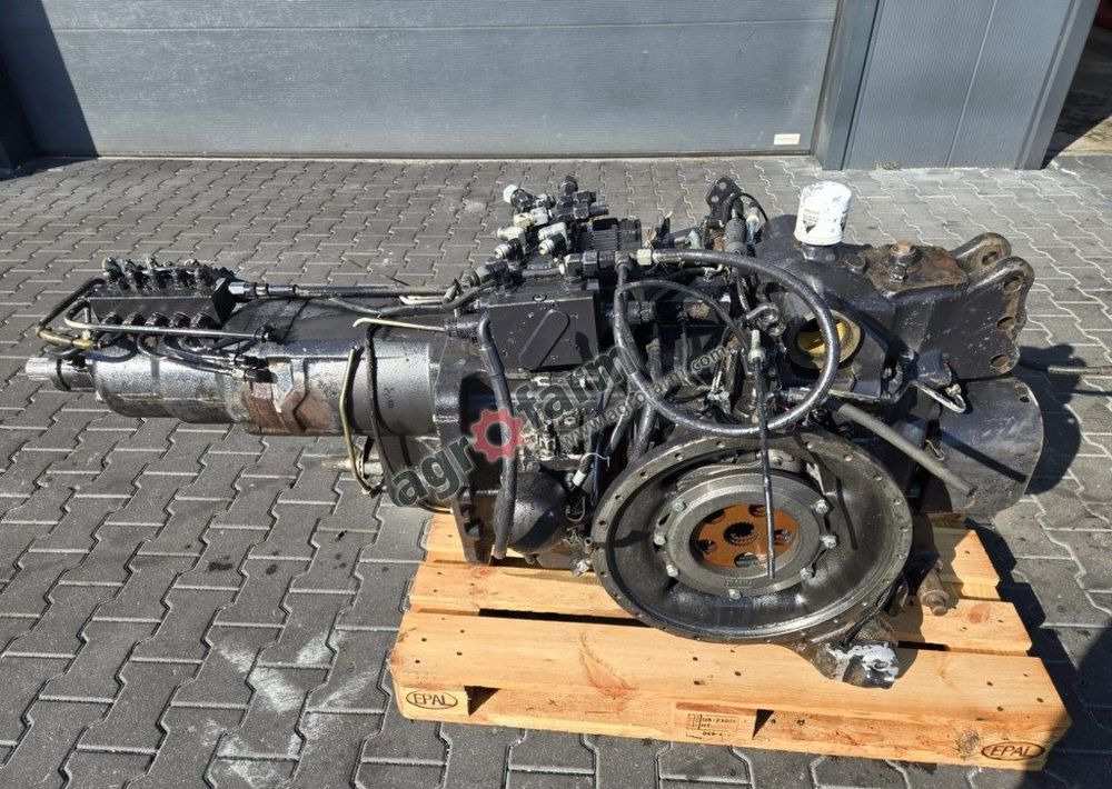 Skrzynia biegów, most tylny Valtra T171, T191 - Caja de cambios: foto 2 Skrzynia biegów, most tylny Valtra T171, T191 - Caja de cambios: foto 2