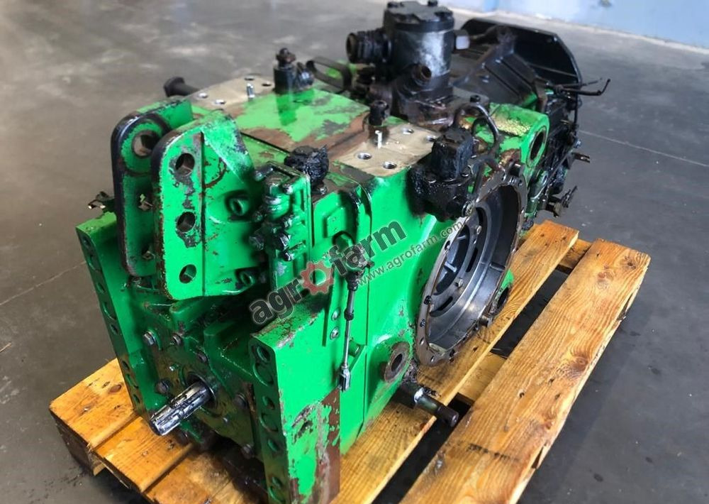 Tylny most John Deere 6110 L115877 - Caja de cambios: foto 2 Tylny most John Deere 6110 L115877 - Caja de cambios: foto 2