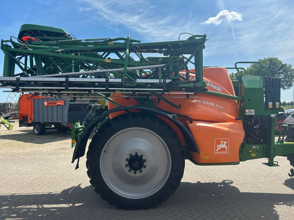 Amazone UX 3200 Super - Pulverizador arrastrado: foto 3 Amazone UX 3200 Super - Pulverizador arrastrado: foto 3