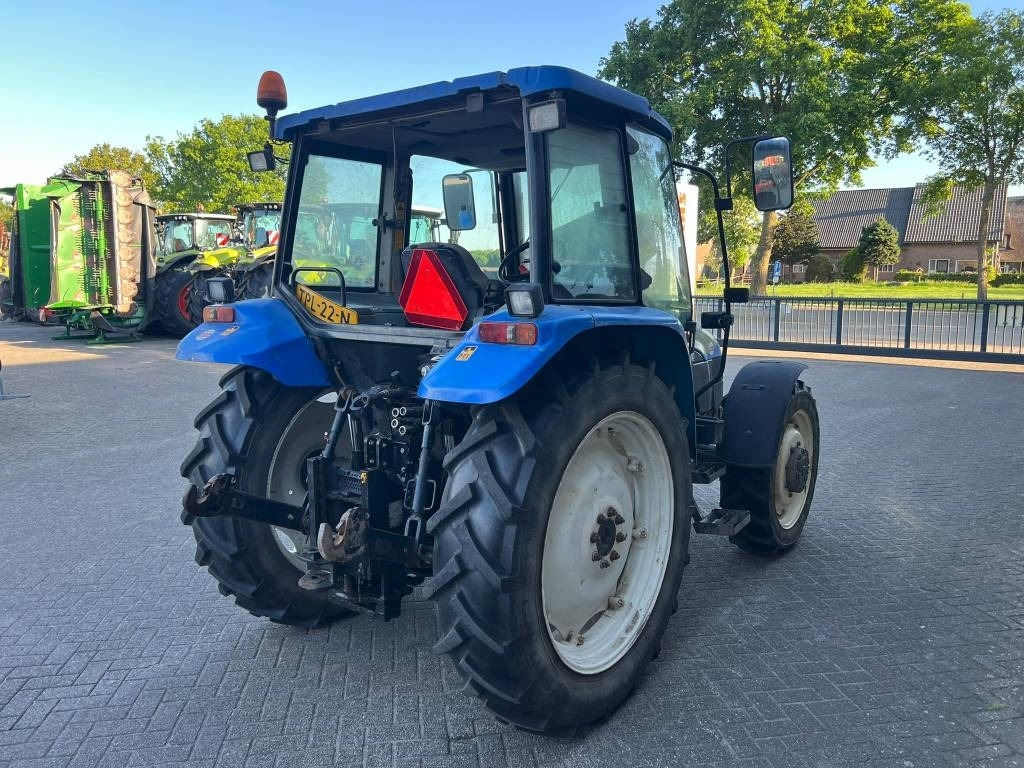 New Holland TL 90 - Tractor: foto 5 New Holland TL 90 - Tractor: foto 5