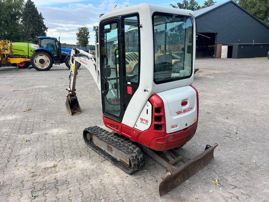 Takeuchi TB 216 - Miniexcavadora: foto 3 Takeuchi TB 216 - Miniexcavadora: foto 3