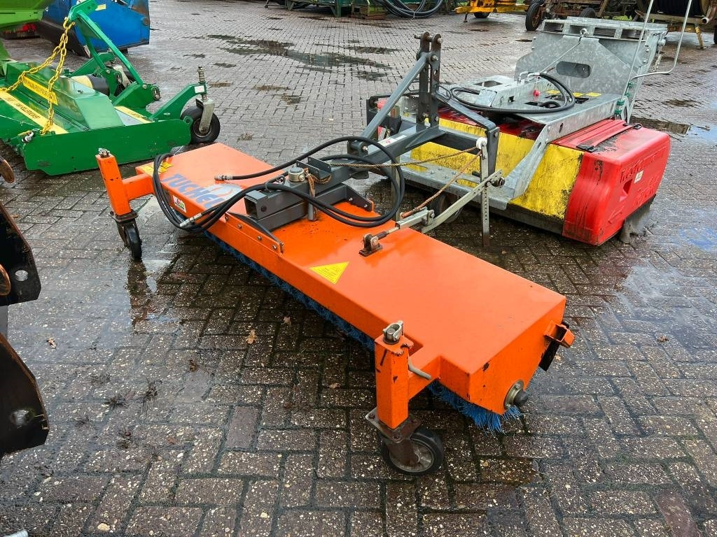 Tuchel EKM 230 HD veegmachine - Barredora cucharón: foto 5 Tuchel EKM 230 HD veegmachine - Barredora cucharón: foto 5