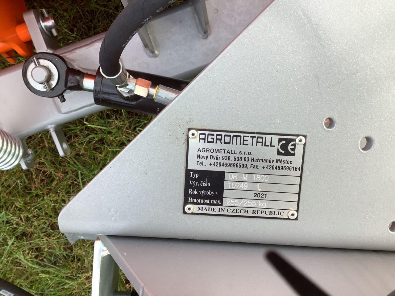AGROMETALL OR-M 180 Schneeschild - Hoja de bulldozer: foto 4 AGROMETALL OR-M 180 Schneeschild - Hoja de bulldozer: foto 4
