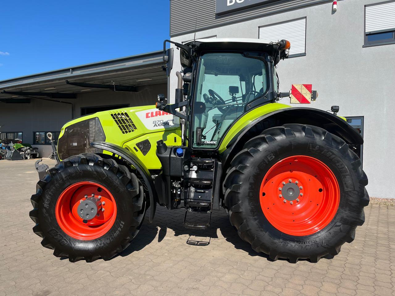 CLAAS Axion 870 C-Matic - Tractor: foto 1 CLAAS Axion 870 C-Matic - Tractor: foto 1
