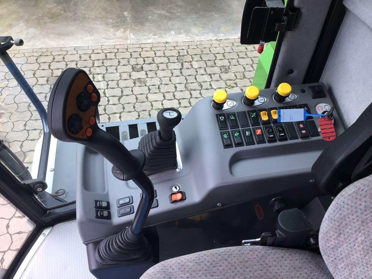 Cosechadora de granos Fendt 5225E: foto 8