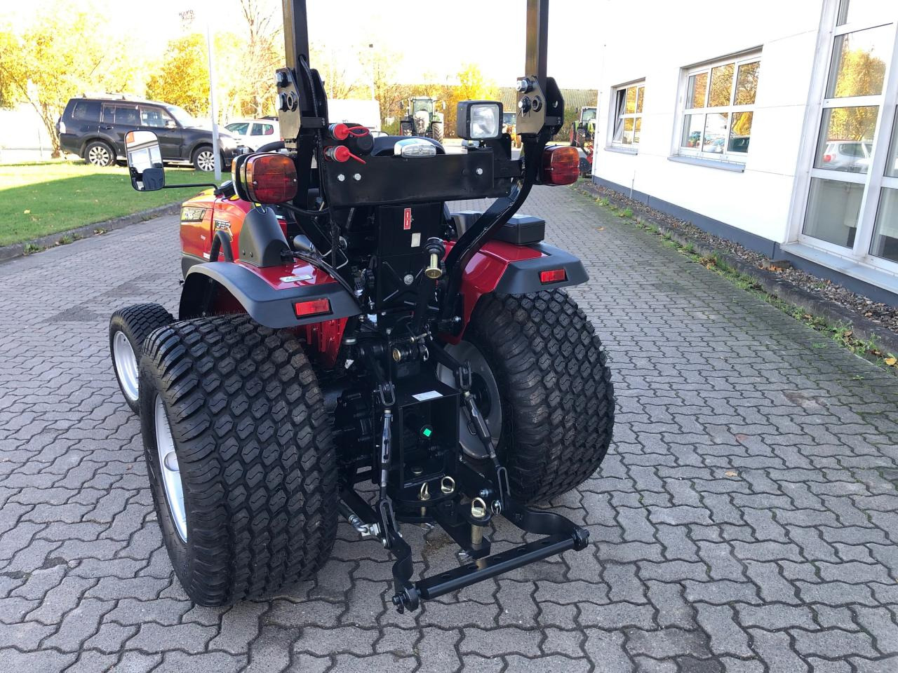 Solis 26 6+2 Tiger - Tractor: foto 5 Solis 26 6+2 Tiger - Tractor: foto 5