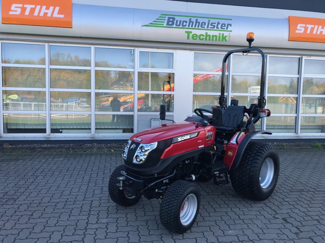 Solis 26 6+2 Tiger - Tractor: foto 2 Solis 26 6+2 Tiger - Tractor: foto 2
