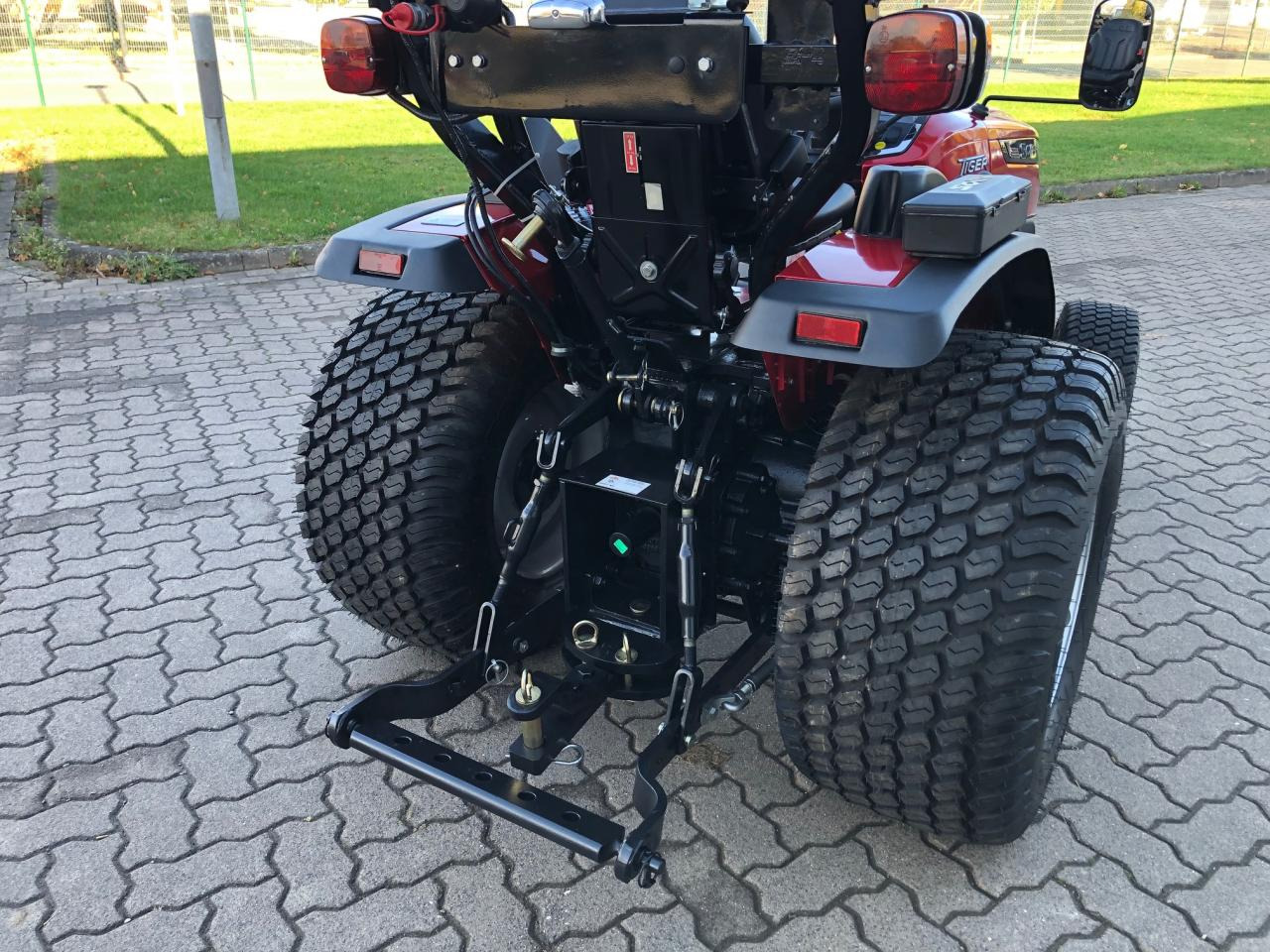 Solis 26 6+2 Tiger - Tractor: foto 4 Solis 26 6+2 Tiger - Tractor: foto 4