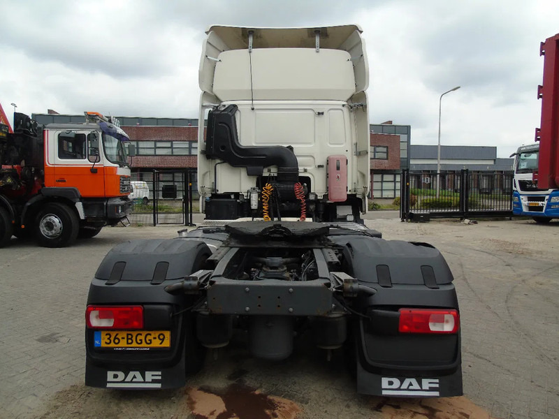 Cabeza tractora DAF CF 400: foto 8