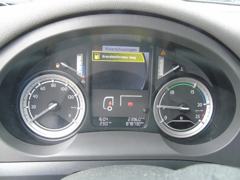 Cabeza tractora DAF CF 400: foto 18