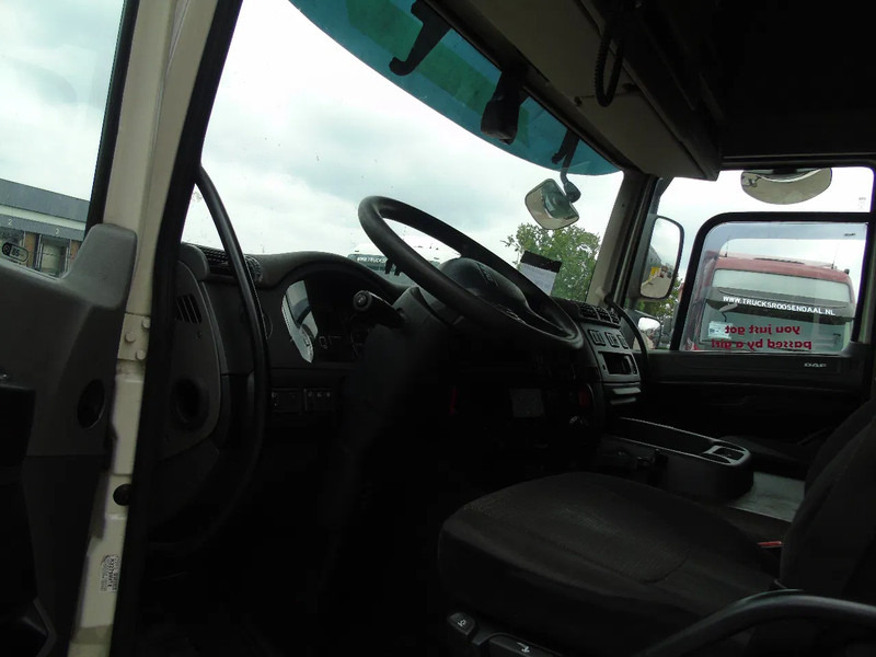 Cabeza tractora DAF CF 400: foto 14