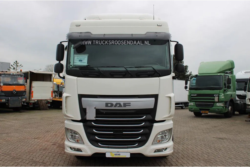 DAF XF 106.440 + EURO 6 + SPOILER + TUV 26-08-2024 - Cabeza tractora: foto 4 DAF XF 106.440 + EURO 6 + SPOILER + TUV 26-08-2024 - Cabeza tractora: foto 4