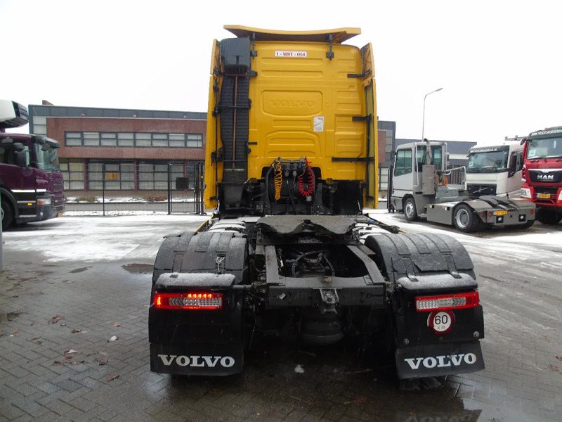 Volvo FH 12.420 + EURO 5 EEV + SPOILER - Cabeza tractora: foto 4 Volvo FH 12.420 + EURO 5 EEV + SPOILER - Cabeza tractora: foto 4