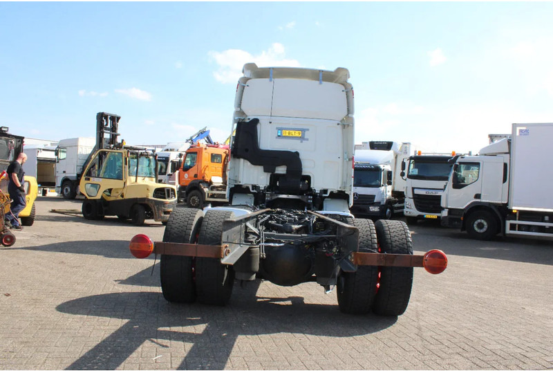 DAF CF 370 + euro 6 + ssc + full option - Camión chasis: foto 4 DAF CF 370 + euro 6 + ssc + full option - Camión chasis: foto 4