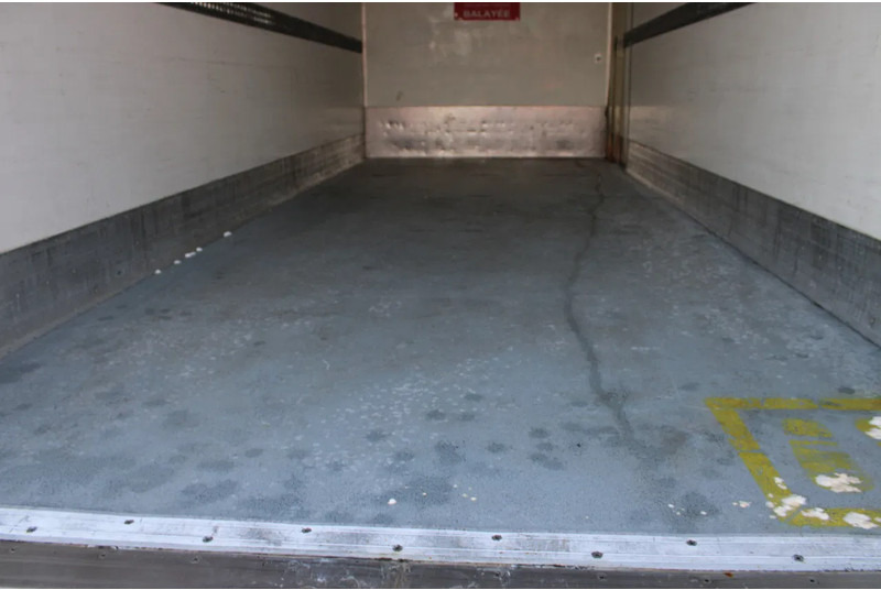 Camión frigorífico Iveco Eurocargo 140E + CARRIER + MANUAL + ATP!! LIFT + EURO 5: foto 15