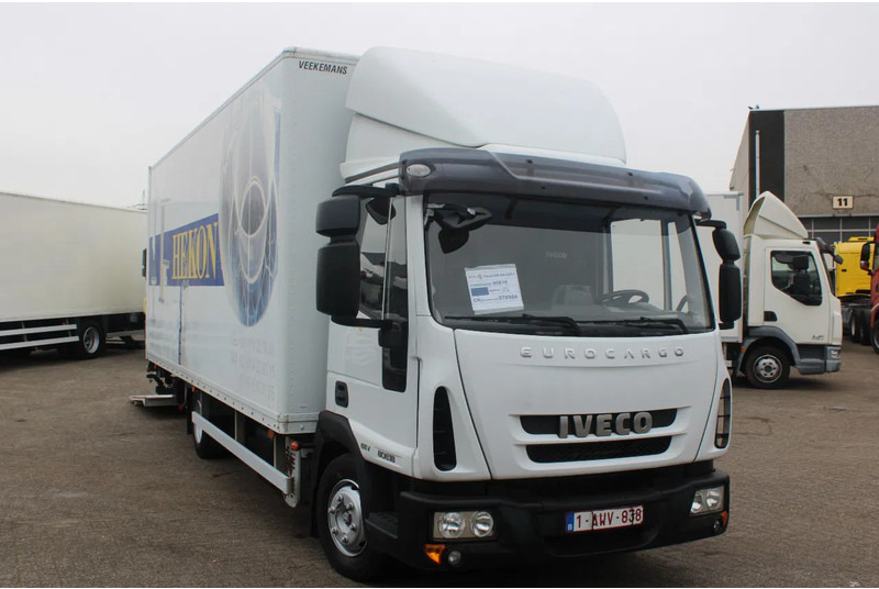 Iveco Eurocargo 80E18 + MANUAL + EURO 5 - Camión caja cerrada: foto 2 Iveco Eurocargo 80E18 + MANUAL + EURO 5 - Camión caja cerrada: foto 2