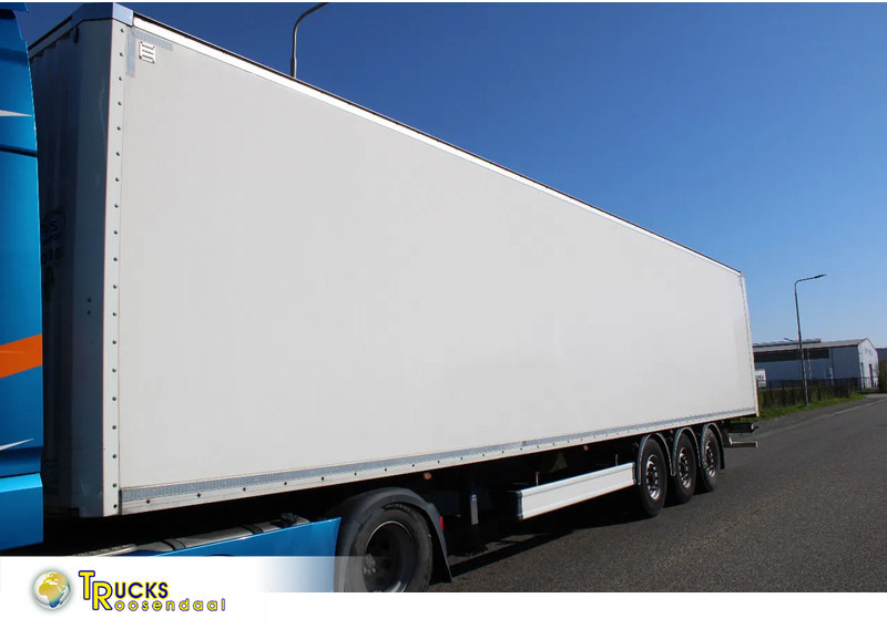 Kässbohrer 3x axle + bpw - Semirremolque caja cerrada: foto 1 Kässbohrer 3x axle + bpw - Semirremolque caja cerrada: foto 1