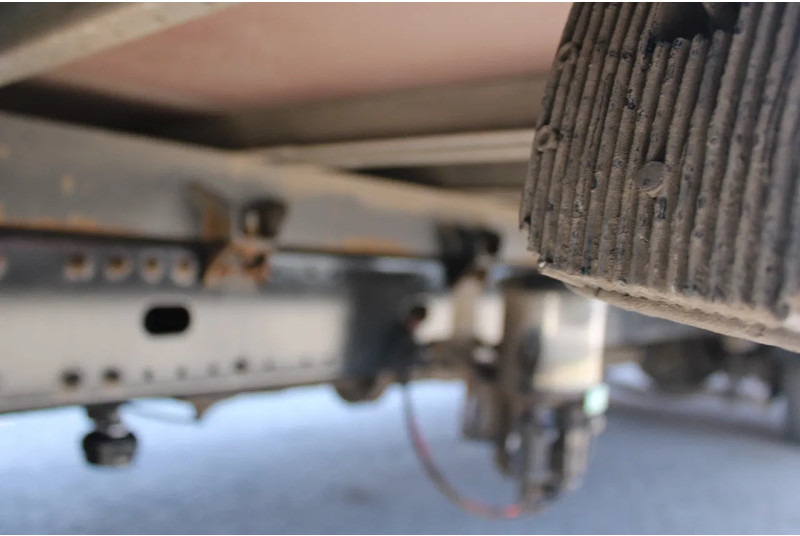 Camión caja cerrada MAN TGL 12.180 + EURO 6 + LIFT + CAMERA: foto 15