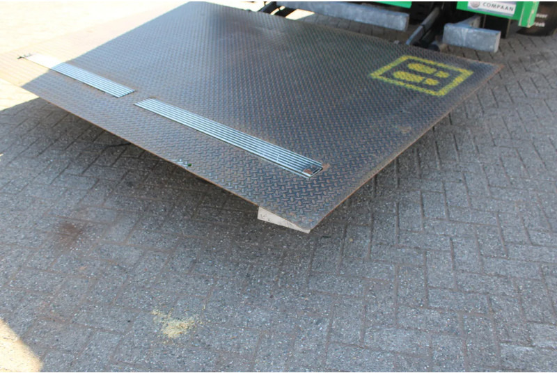 Camión caja cerrada MAN TGL 12.180 + EURO 6 + LIFT + CAMERA: foto 11